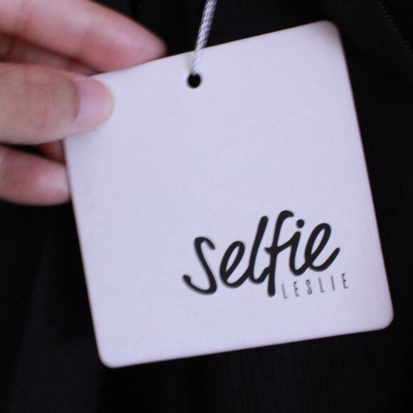 Selfie Leslie Carson Crochet Details Dress Black - Picture 6 of 10